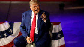 Zelensky bi trebao 'sklopiti dogovor' - Trump