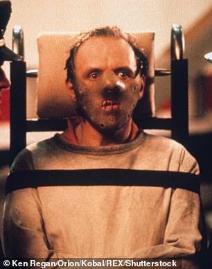 Hopkins se vidi kako nosi njušku u filmu 1991. godine