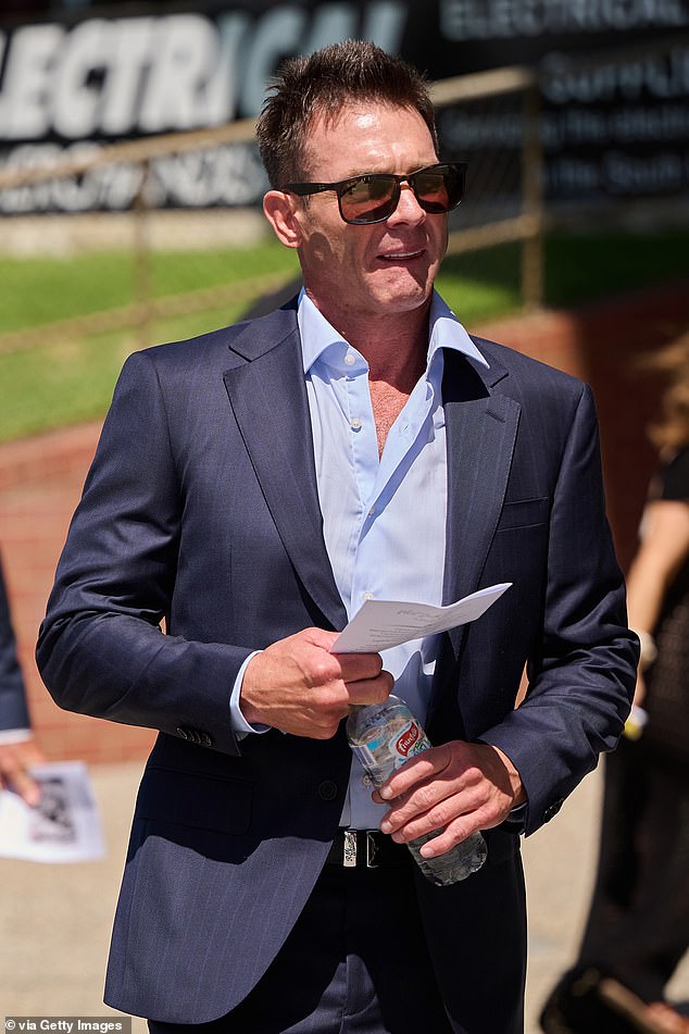 Pobjednik Brownlowa i bivši suigrač Ben Cousins bio je među onima koji su bili prisutni na Gunterovom sprovodu 20. veljače 20. veljače