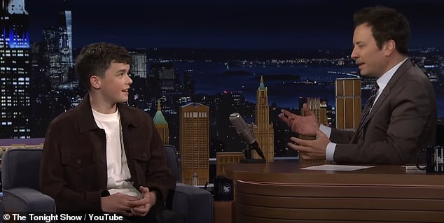 Tijekom svog nastupa u talk showu Jimmyja Fallona, Owen je otkrio da mu je Leonardo DiCaprio napustio video poruku kad je bio sa svojim tatom na zaslonu Stephen Graham
