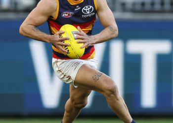 AFL istražuje jednu od najvećih zvijezda lige za šokantne navodne homofobne grickalice tijekom utakmice