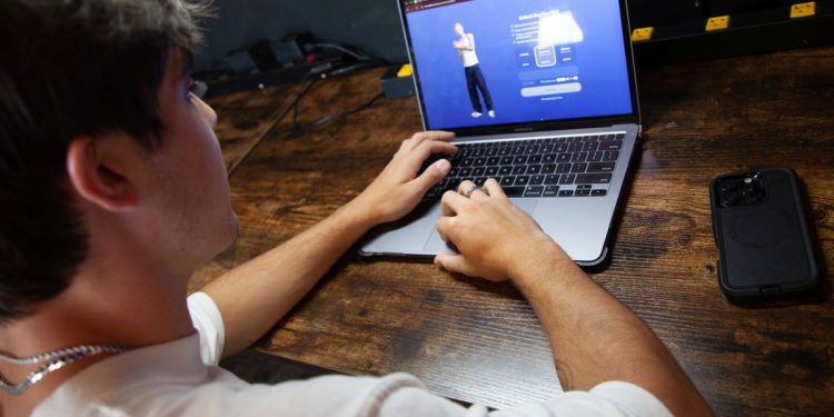 AI već zamjenjuje tisuće radnih mjesta mjesečno, izvještaj nalazi