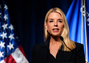 Ag Pam Bondi naređuje istragu dužnosnika Obaminih dužnosnika u odnosu na Trumpovo-Rusiju 2016