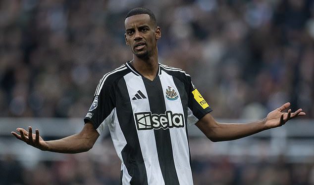 Alexander Isak daje “neposredan” odgovor na Man United nakon Red Devilsa “, upitajte o napadaču Newcastlea” nakon što je Liverpool odbijen 110 milijuna funti ponuda