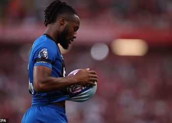 Antoine Semenyo prekida tišinu nakon što je navodno rasno zlostavljan protiv Liverpoola – jer reagira na još jedan grozni rasistički komentar iz bolesnog trola