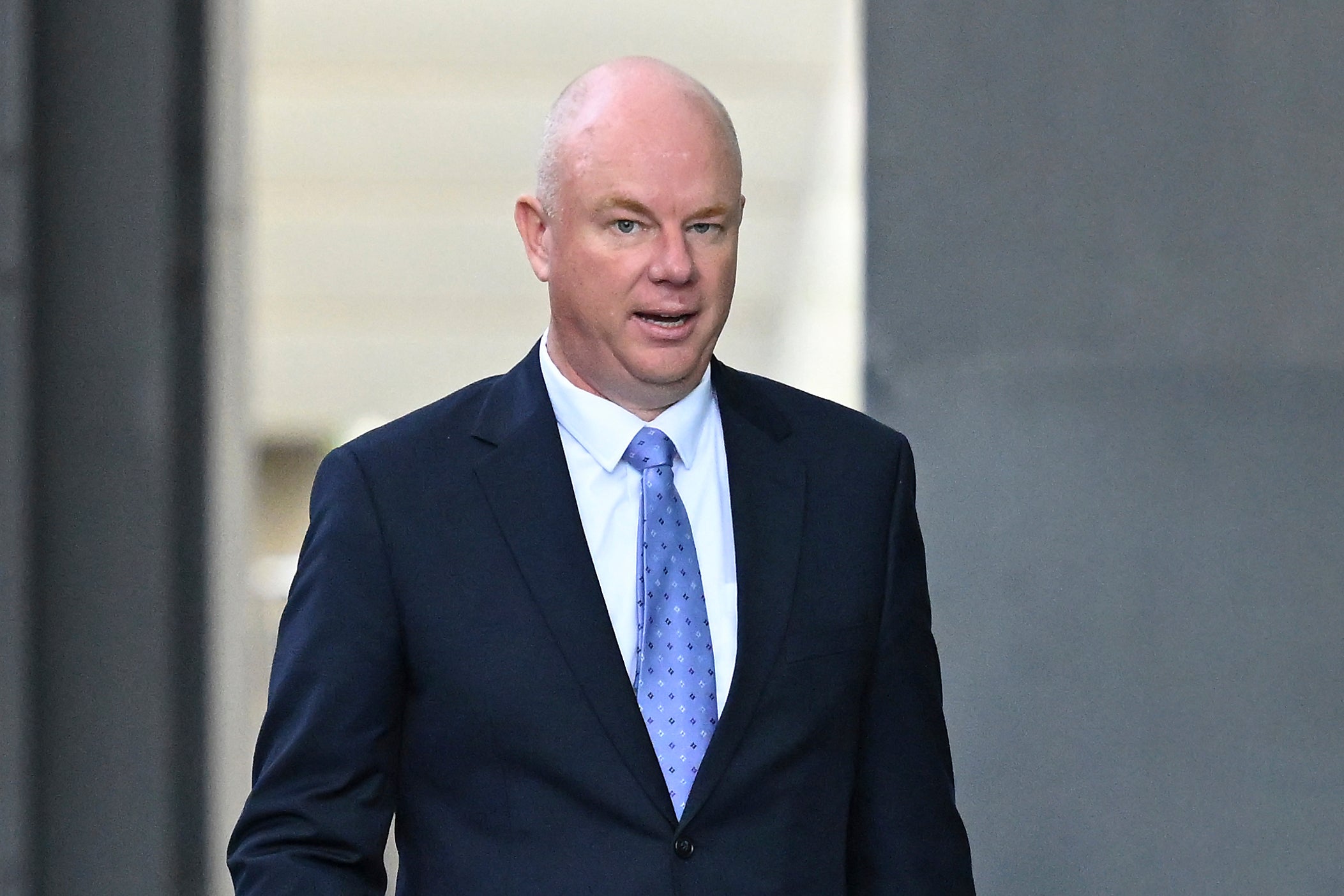 Simon Patterson, suprug Erin Patterson, hoda s suda za prekršaje Latrobe Valley u Morwellu, Victoria, 1. svibnja 2025. (James Ross/AAP slika putem AP, File)