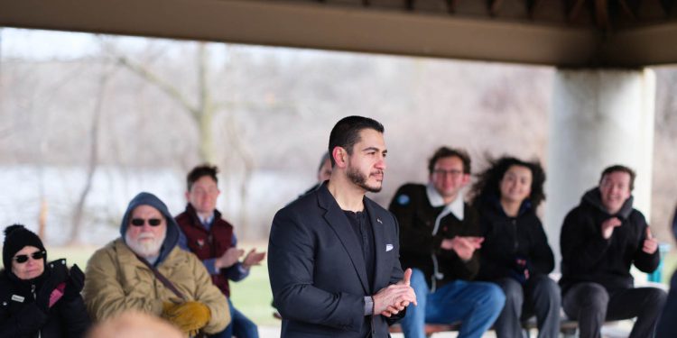 Biden je pokazao ‘opći neuspjeh’ da radi posao, a Kamala ‘pobjegao’ kaže Michigan demokrat koji se bori za prvi muslimanski senator