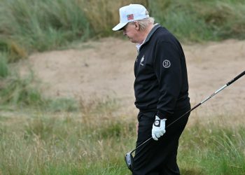 Bijela kuća se može pohvaliti Trumpovim golf -ocjenom – danima nakon što je optužen za varanje na vlastitom putu