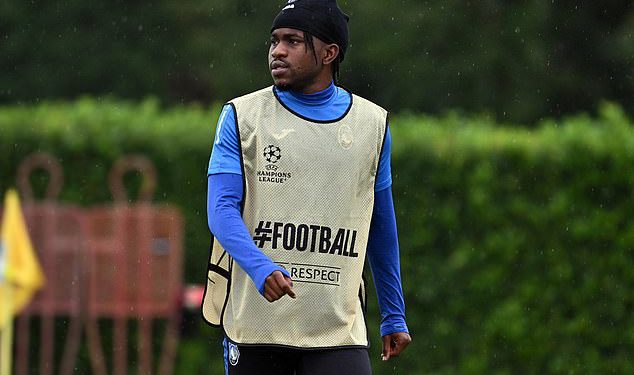 Bivša zvijezda Premier lige donosi odluku o mogućem povratku u Englesku … kako ‘kaže Atalanti onom klubu kojem se želi pridružiti ovog ljeta’