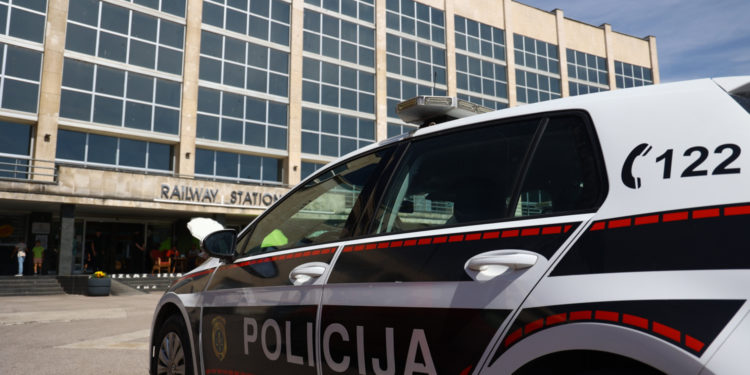 Bizarna nesreća u Bosni: Policajac poginuo pljačkajući ljubavničinog bivšeg