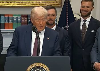 Bizarni komentar Donalda Trumpa Harrisonu Bucheru postaje viralno dok Kansas City Chiefs Kicker posjećuje Bijelu kuću