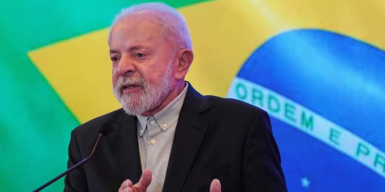 Brazilska lula predlaže da se čelnici BRICS -a sastanke kako bi odgovorili na Trumpa – RT World News