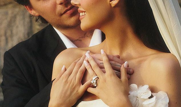 Brooklyn Beckham i supruga Nicola Peltz ‘nemaju kontakt s slavnim prijateljima iz njegovog bivšeg života u Velikoj Britaniji’, dok ih on ne ispunjava na društvenim mrežama i sruši ih od obnove zavjeta