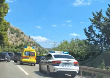 Četiri vozila sudjelovala u prometnoj nesreći iznad Grada, stvorile se gužve