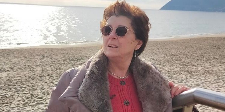 Četvero djece u dobi između 11 i 13 godina uhićeno zbog ‘kosno košenja žene, 71, u ukradenom automobilu’