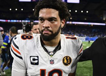 Chicago Bears napadač Caleb Williams navijao od strane obožavatelja nakon neugodne prakse Video postaje viralno