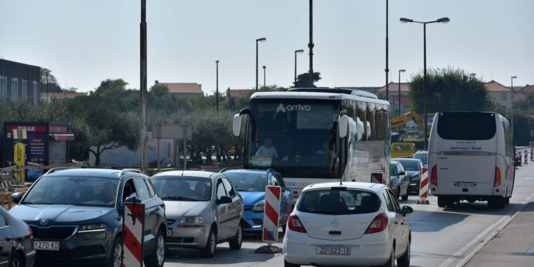 Čitateljica u busu doživjela neugodnost nasred magistrale: ‘Naši vozači prolaze obuku’