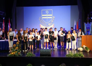 Dan Općine Sv. Filip i Jakov: “Što će nam sve zgrade ako nema ljudi, ako nemamo emocije?” Evo tko su dobitnici priznanja…