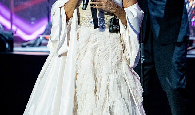 Diana Ross, 81, iskrivi Health strahove dok se izvlači iz imenovanja i performansi broda za krstarenje