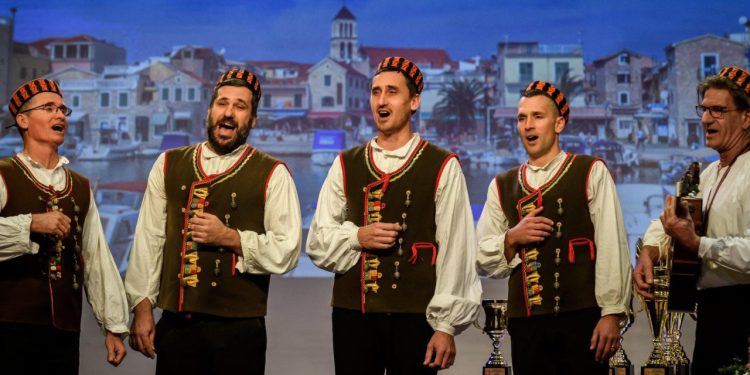 Dominacija Bunara na domaćem terenu: održan Festival dalmatinskih klapa u Vodicama