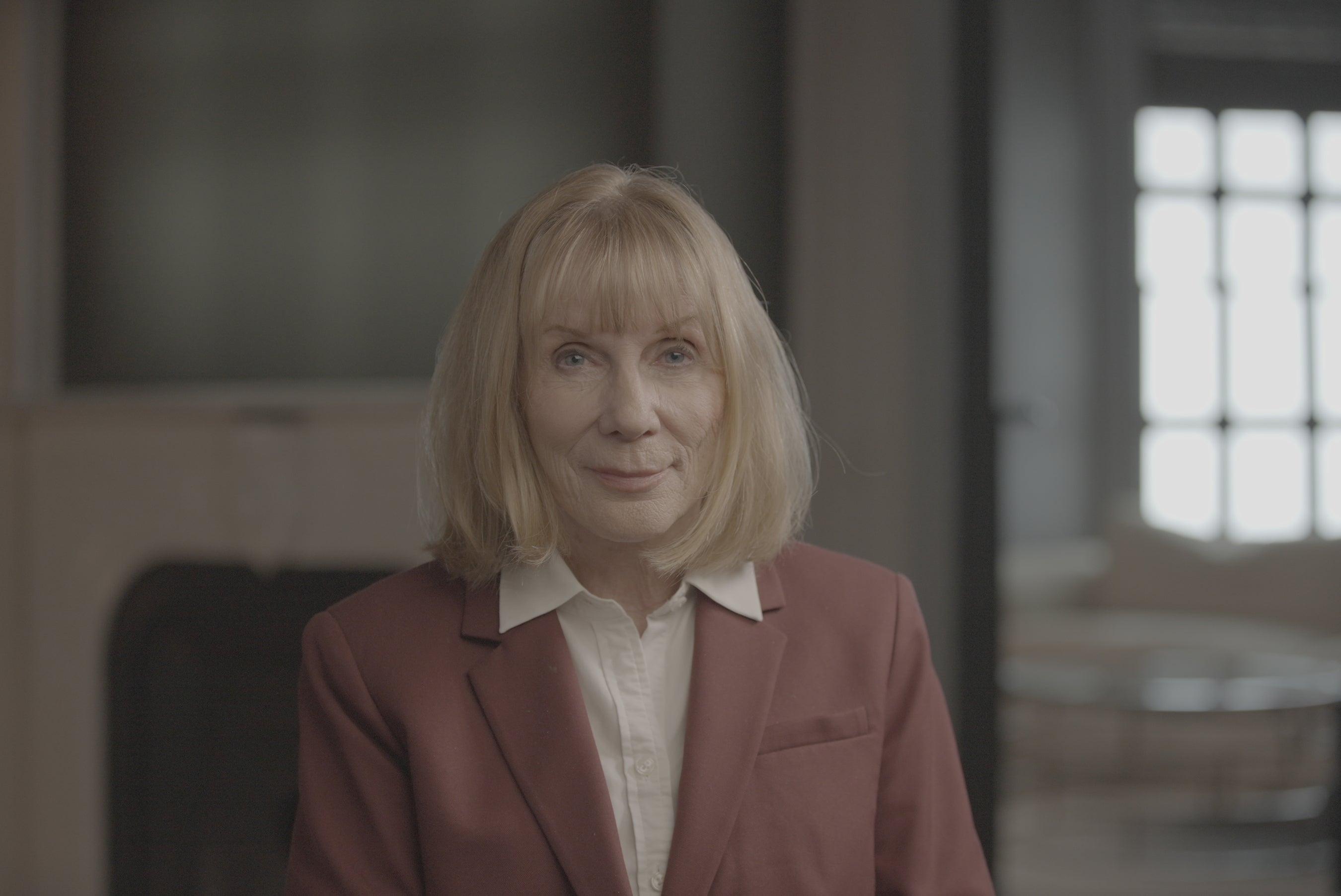U dokumentarcu, Henley sjedi s poznatom kriminologicom dr. Katherine Ramsland na telefonskom intervjuu koji istražuje njegovu psihu, njegovu vezu s Corllom i njegove motivacije