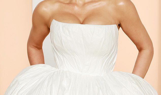 Dramatičan odgovor Kim Kardashian na Anthonyja Hopkinsa nakon što je ismijavao njezin novi proizvod Skims