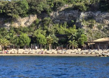 Dubrovčanin: “Okružili me i potjerali s plaže ako ne platim 75 eura za ležaljku”