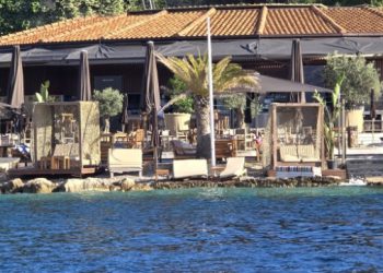 Dubrovčanin revoltiran: “Pokušali su me izbaciti s plaže Cava! Pozivam sve na kupanje, sačuvajmo pomorsko dobro!”