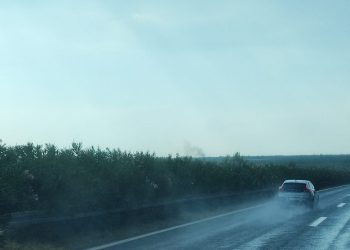 Dva požara na Hvaru uslijed udara groma, a trećeg je grom upalio u Škabrnji!