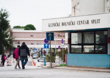 Dvogodišnje dijete se bori za život u KBC-u Split. Sinjanka Iva: “Vjerujem da zajedničkom molitvom možemo pomoći”