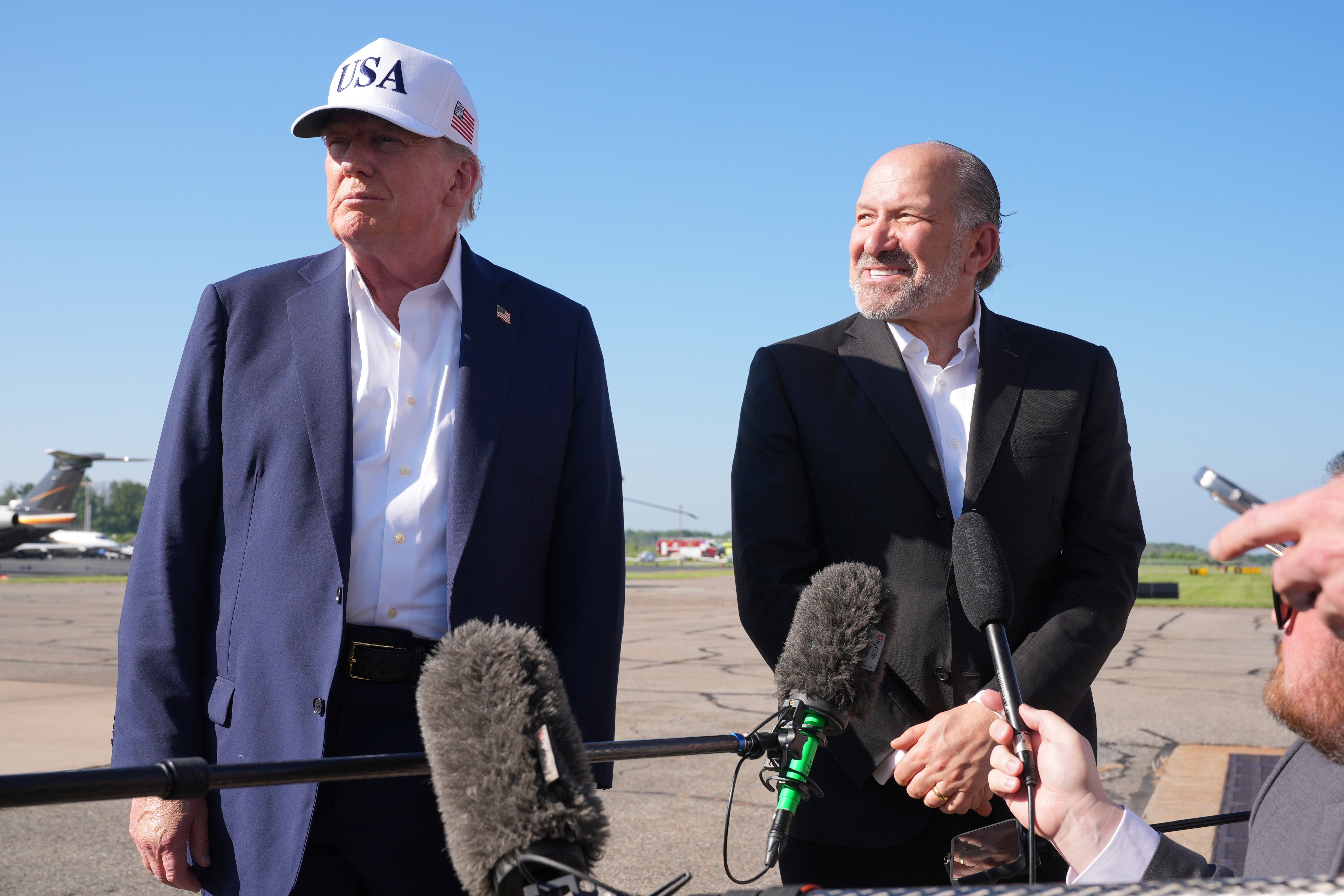Predsjednik Donald Trump rekao je da je naredio Odjelu za trgovinu da izvrši novi popis stanovništva koristeći