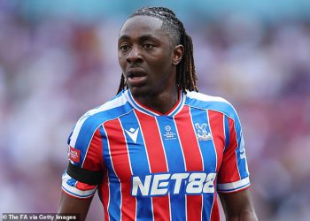 Eberechi Eze traži da sjedne iz otvarača Premier lige Crystal Palacea protiv Chelseaja usred Tottenhama