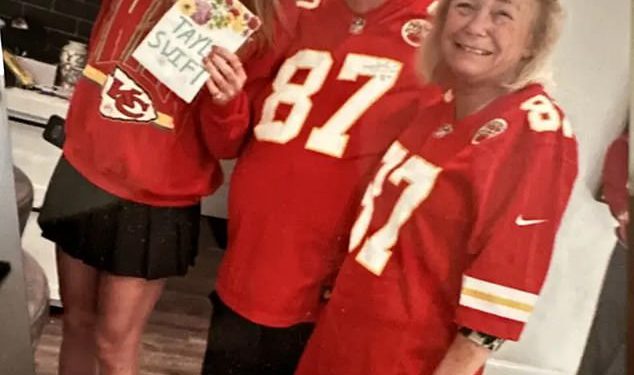 Ed Kelce dijeli sliku Taylor Swift sa svojom pokojnom djevojkom dok Travis i Jasonov tata oplakuje njezinu smrt