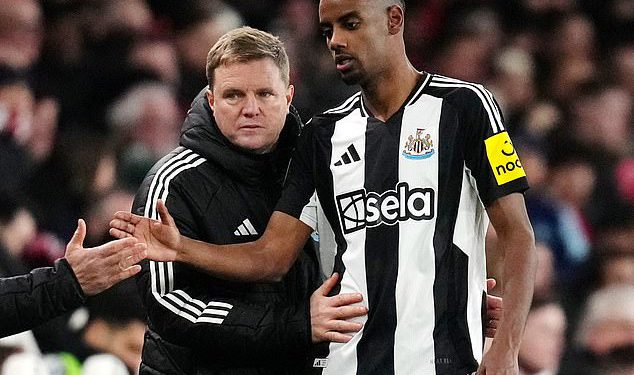 Eddie Howe govori o ‘tužnoj’ izjavi Aleksandra Isaka – i govori mu da šuti – dok se Newcastle bori protiv Liverpoolovog interesa za napadača