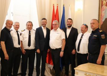Franković na prijemu s predsjednicima vatrogasnih saveza Hrvatske, Njemačke i Europske unije