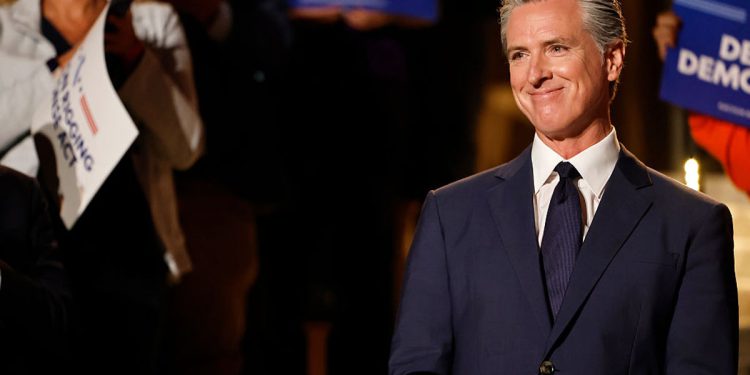 Gavin Newsom upravo je pokrenuo svoju neslužbenu kampanju 2028 za Bijelu kuću