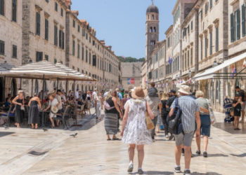 Gdje najviše vole ljetovati umirovljenici? Dubrovnik visoko na listi onima s dubljim špagom