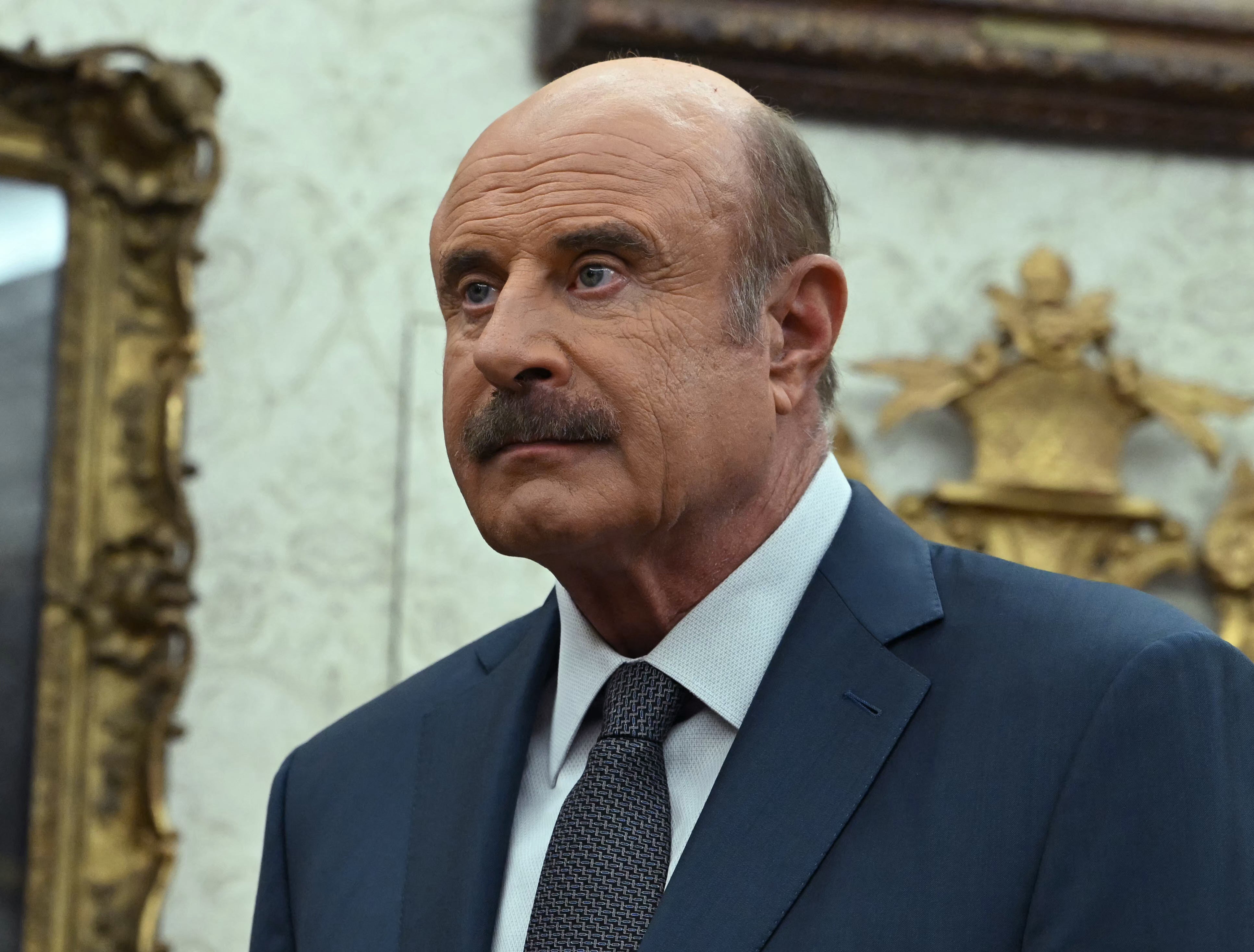Dr. Phil je u stvarnom vremenu tvrdio s Billom Maherom da je vidio informacije opravdavajući ledene napade u kojima je sudjelovao