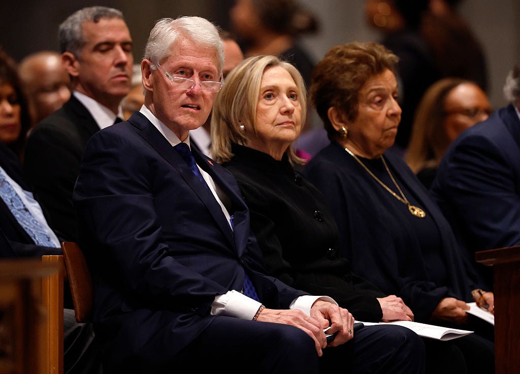 Bivši predsjednik Bill Clinton i Hillary Clinton