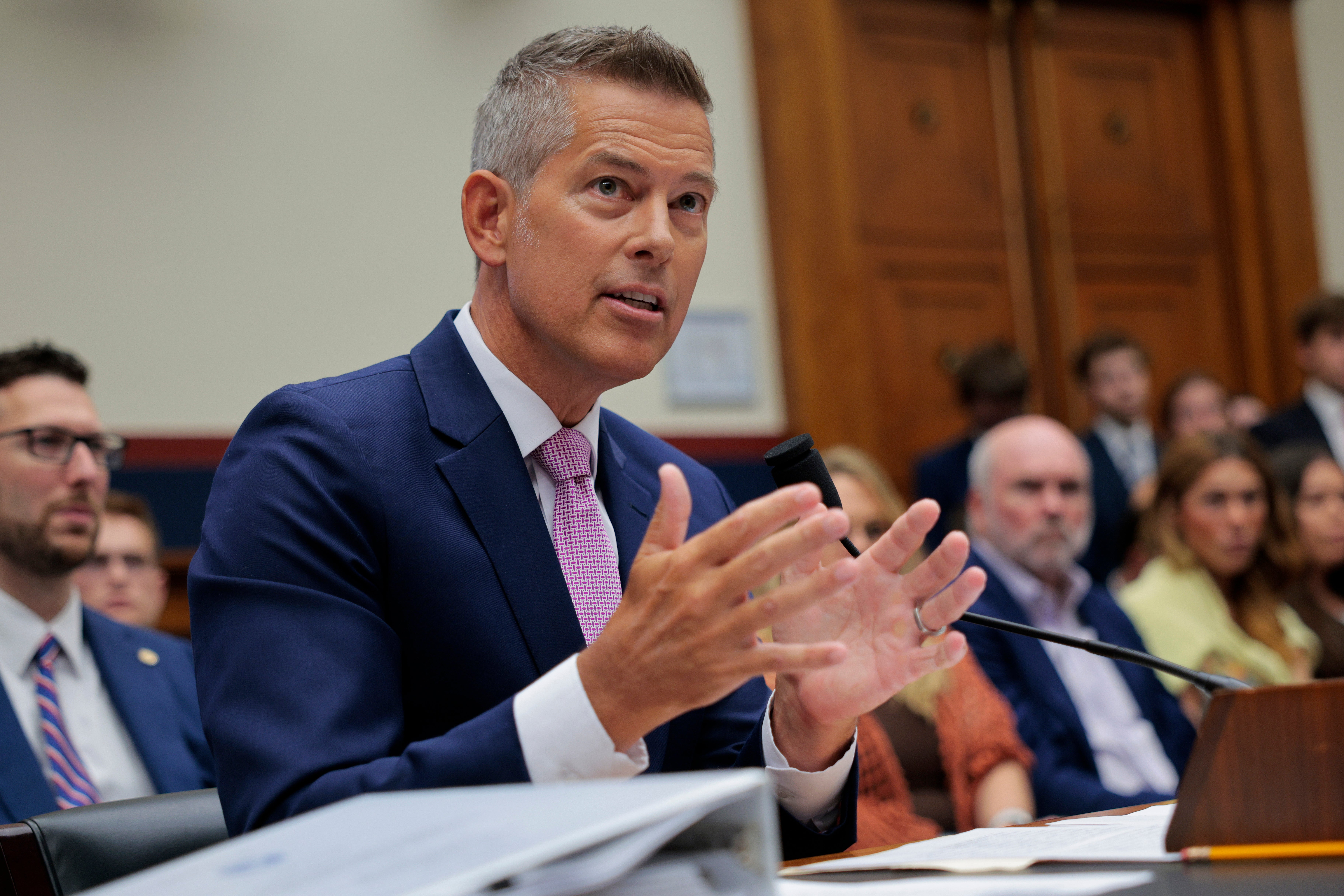 Šef NASA -a Sean Duffy ubrzao je vremensku traku za izgradnju nuklearnog reaktora na Mjesecu, prema novoj direktivi