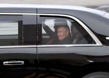 Govori li Putin engleski? Politicos i stručnjaci se odvajaju kao da se svijet pita što su lideri rekli u stražnjem sjedalu Trumpove zvijeri