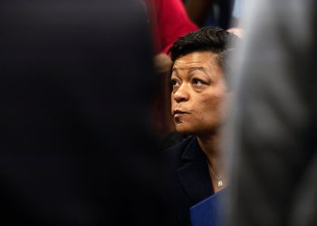 Gradonačelnica New Orleansa imala je višegodišnju romansu sa svojim tjelohraniteljem. Optužena je što je s njim potrošila novac za grad na hotele i degustacije vina