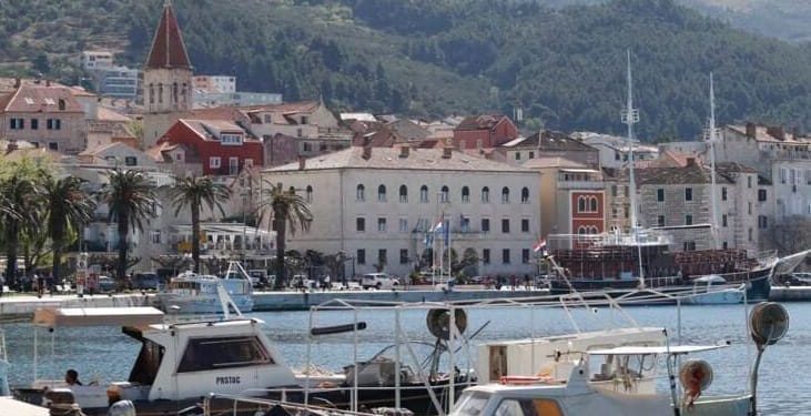 Guši li se Makarska u smeću i ostaje li u srcu sezone bez deponija?!