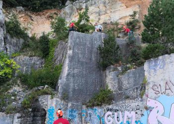 HGSS spašavao Poljaka koji je zapeo na stijeni u Istri