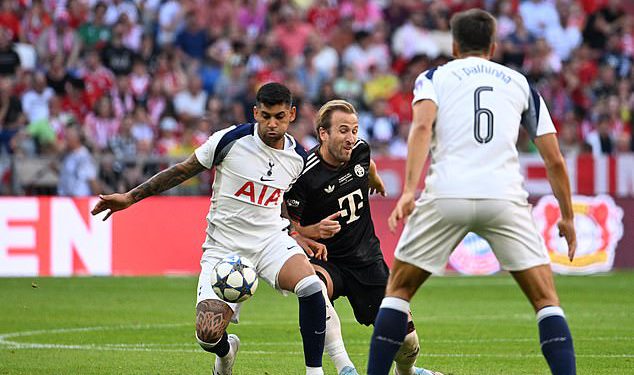 Harry Kane prima nepristojno buđenje na povratku na stadion Tottenham Hotspur nakon što ga je bivši suigrač dočekao s mršavim borbi