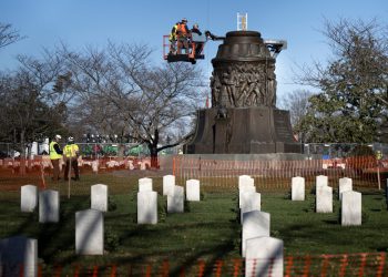 Hegseth najavljuje povratak statua Konfederacije koji je ropstvo ropstva na groblju Arlington: ‘Mi to častimo’