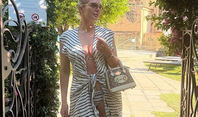 Helen Flanagan preplavljuje njezinu toniranu figuru u bikini-snimci iz svog talijanskog bijega s kćeri Matildom dok se hvalila da je zarađivala od putovanja nakon što se obratila ‘pokvarenim’ tvrdnjama