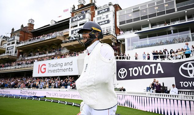 Hrabri Chris Woakes stavio je u Bat za Englesku s jednom rukom, jer ozlijeđeni junak nosi Sling za dramatično konačno stajalište protiv Indije – ali njegov napor je uzalud dok domaćini padaju na poraz na Ovalu