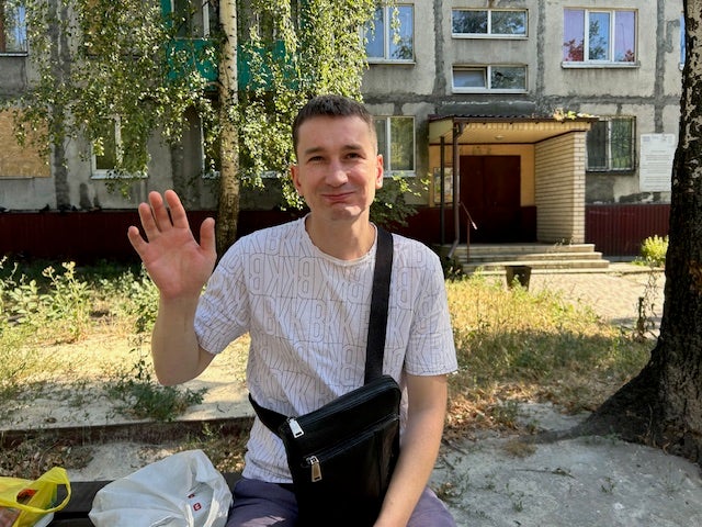 Roman, 27, koji radi u lokalnom rudniku ugljena, kaže da će zasad ostati: 'To je moj posao; Nemam ništa drugo. '