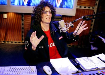Ikonična radio emisija Howarda Sterna suočena je s otkazivanjem jer se njegov ugovor o Siriusu u iznosu od 100 milijuna dolara bliži kraju